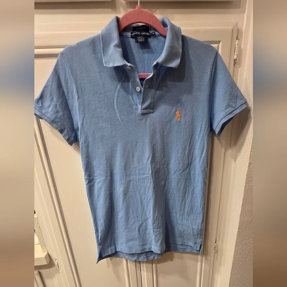 Ralph Lauren Women's Light Blue Classic Fit Polo ~ Size Medium - Picture 2 of 9